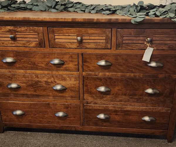Cottage 9 Drawer Dresser